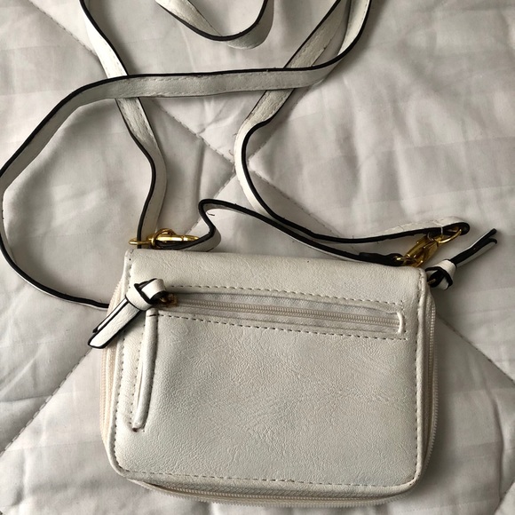 Crossbody Wallet - Picture 5 of 6